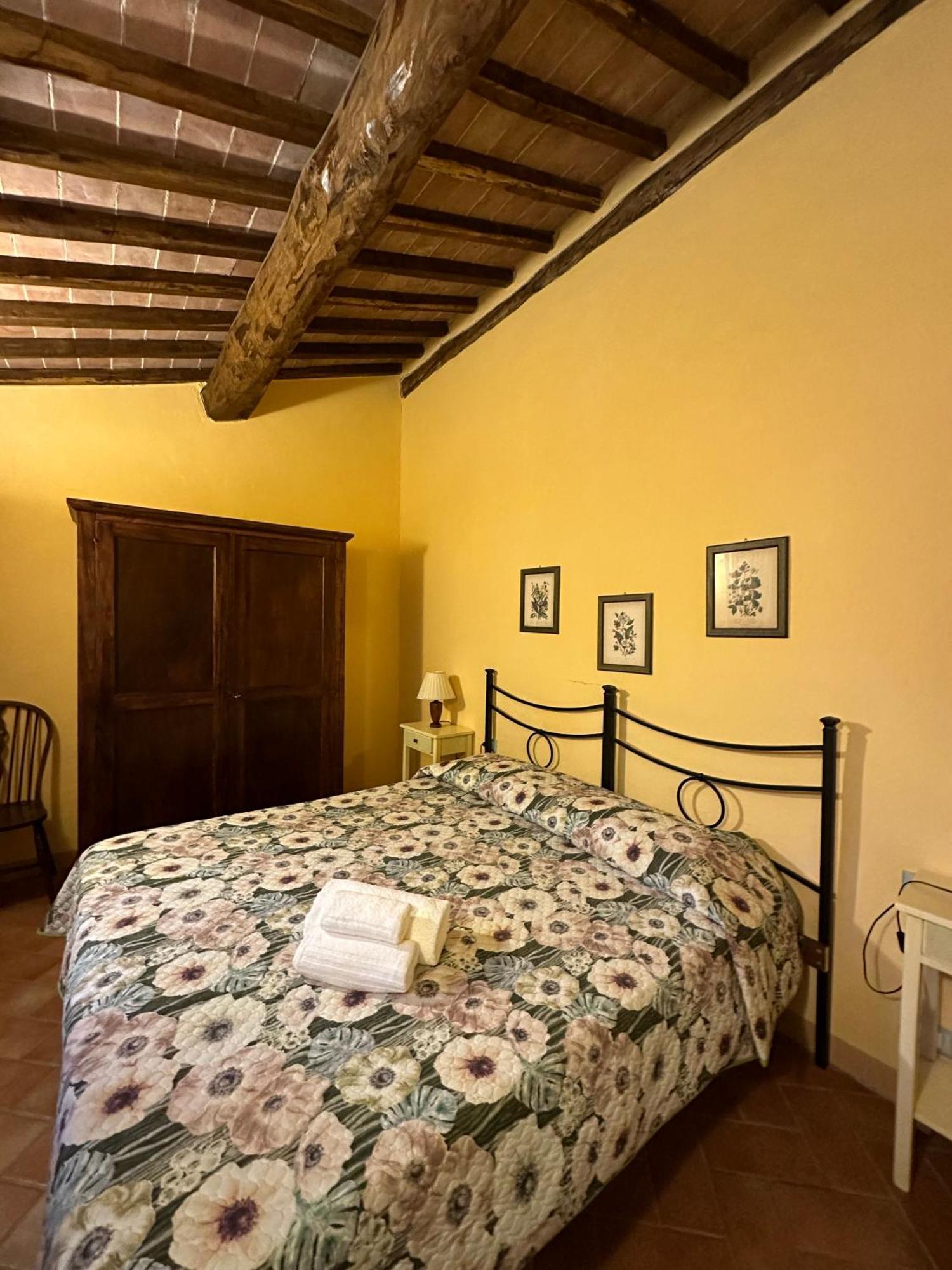 Borgo Tignano Apartment Casole d'Elsa Bagian luar foto